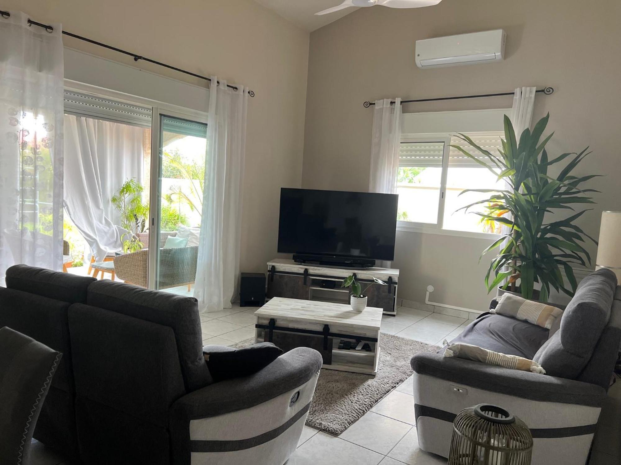 Villa Etang Sale Les Bains Avec Piscine Privee Ngoại thất bức ảnh